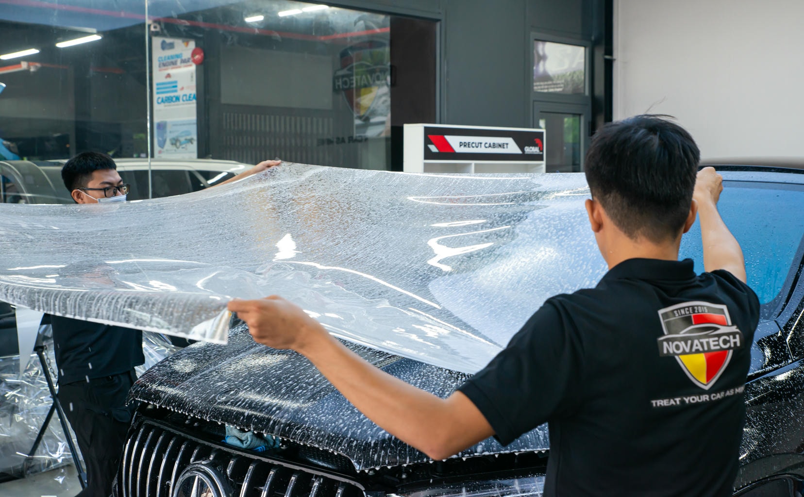 Cận cảnh quá trình dán PPF