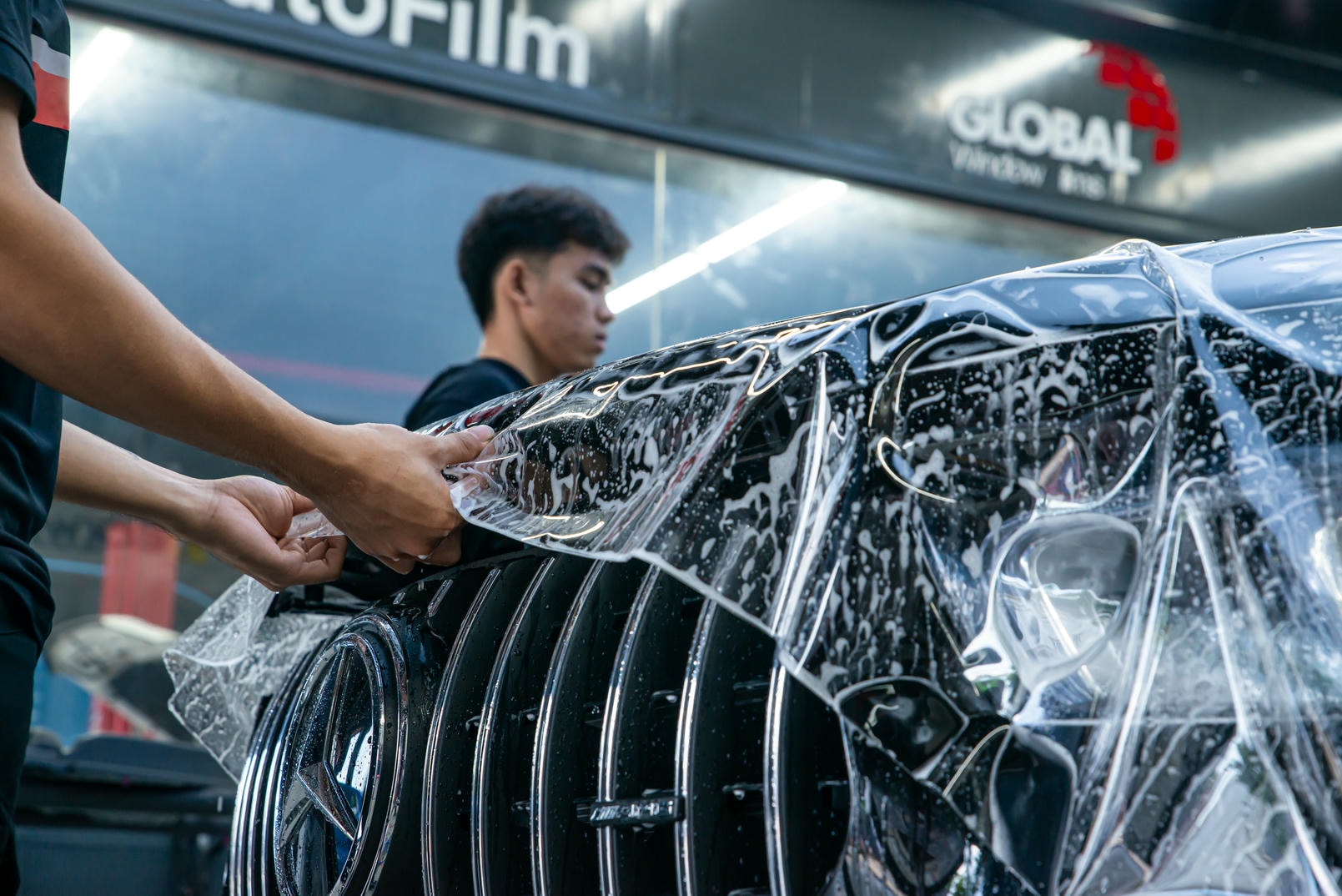 Cận cảnh quá trình dán PPF