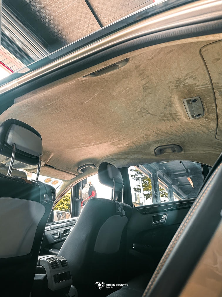 Sang trọng, đăng cấp, với trần da cho Mercedes E250